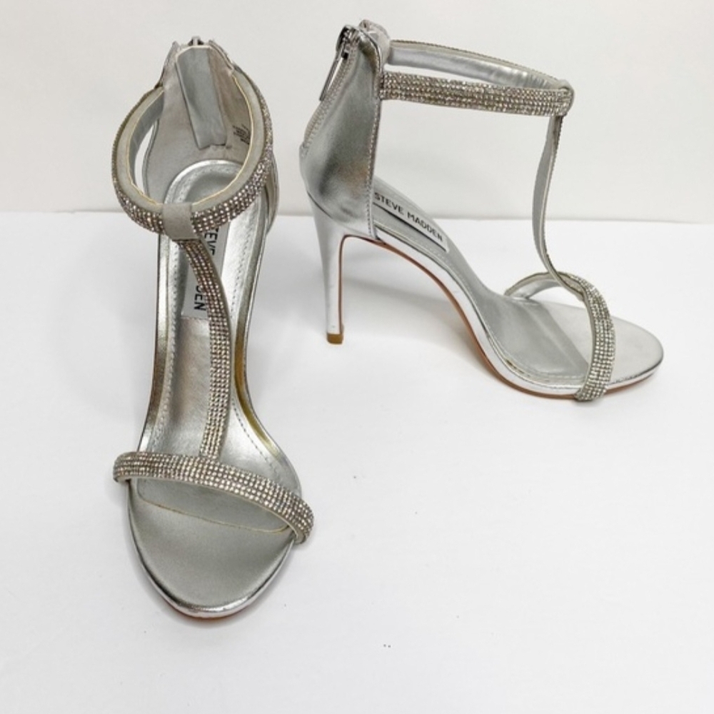 Striking Silver Faylinn Heels By Steve Madden, Fe… - image 1